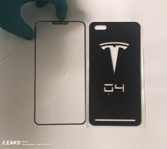 Появилось первое изображение смартфона Илона Маска. Он будет называться Tesla Quadra