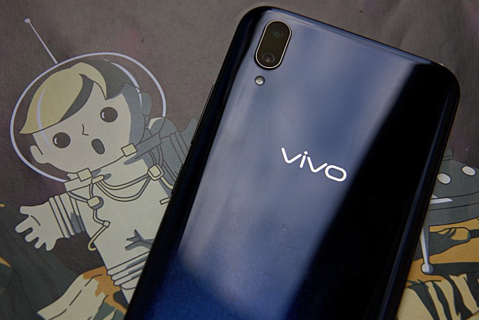 Vivo V11 обзор 