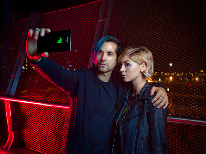 Представлен флагманский геймерский смартфон Razer Phone 2 с RGB-подсветкой, Snapdragon 845 и батареей на 4000 мАч