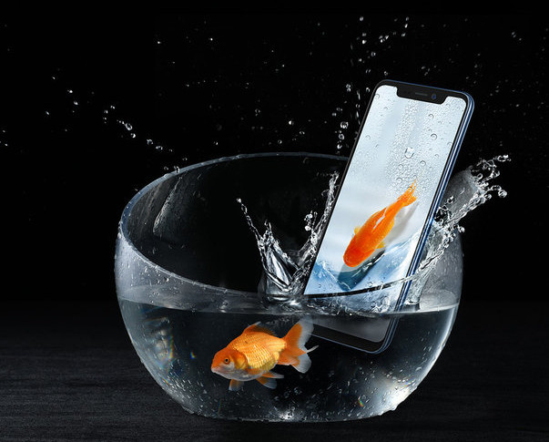 Названа российская цена смартфона ZTE Axon 9 Pro со Snapdragon 845 и батареей на 4000 мАч