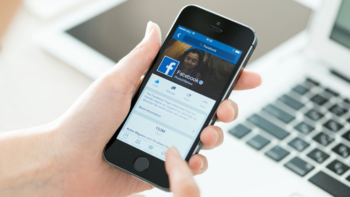 Марк Цукерберг запретил топ-менеджерам Facebook пользоваться iPhone