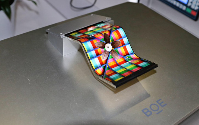 Раскрыт дизайн раскладного смартфона Huawei с 5G-модемом и гибким экраном