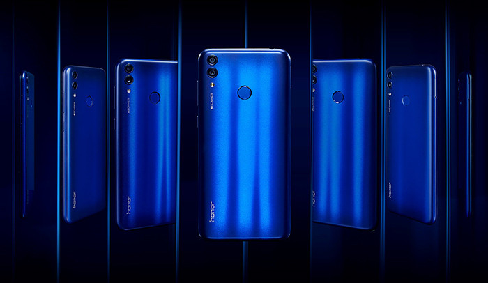 В России представили недорогой смартфон Honor 8C с батареей на 4000 мАч