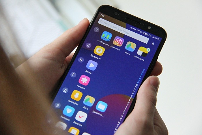 Обзор смартфона Tecno Spark CM