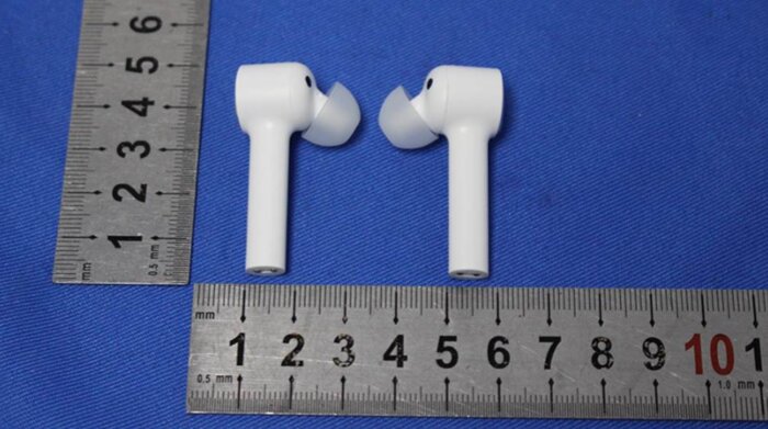 Xiaomi выпустит еще один дешевый «клон» наушников Apple AirPods
