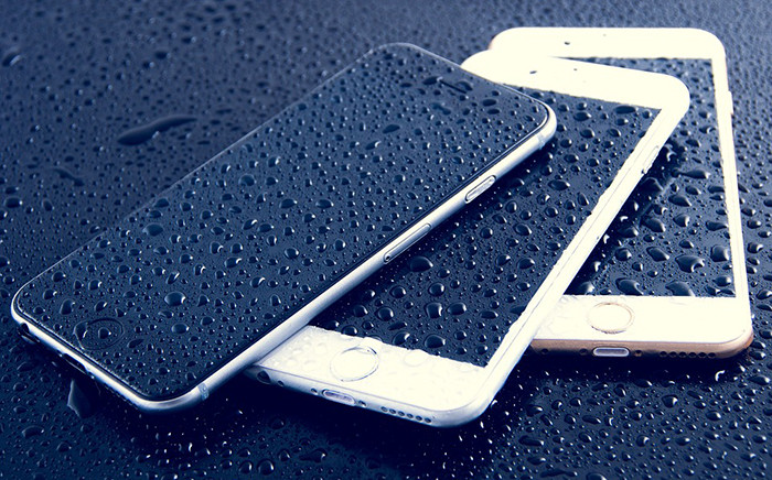 «Связной» поменяет утопленные смартфоны на новые