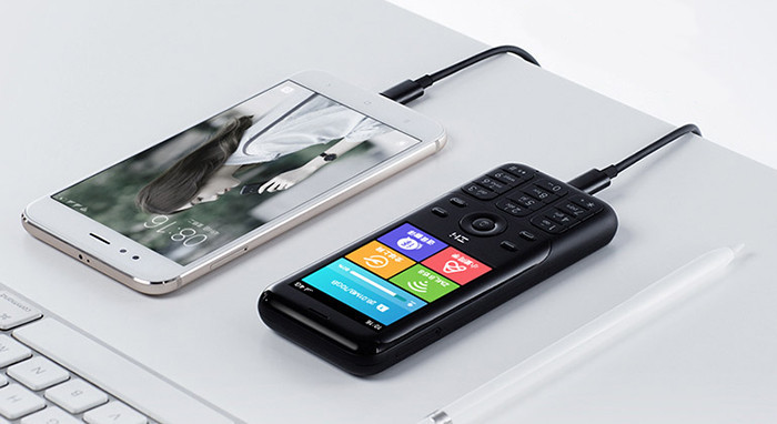 Первый взгляд на ZMI (Xiaomi) Travel Assistant Z1 – кнопочный телефон с Android и батареей на 5000 мАч