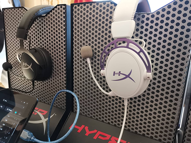 CES 2019. Новинки HyperX: игровые гарнитуры, мышь с 11 кнопками и светящаяся память картинка CES 2019. Новинки HyperX: игровые гарнитуры, мышь с 11 кнопками и светящаяся память
