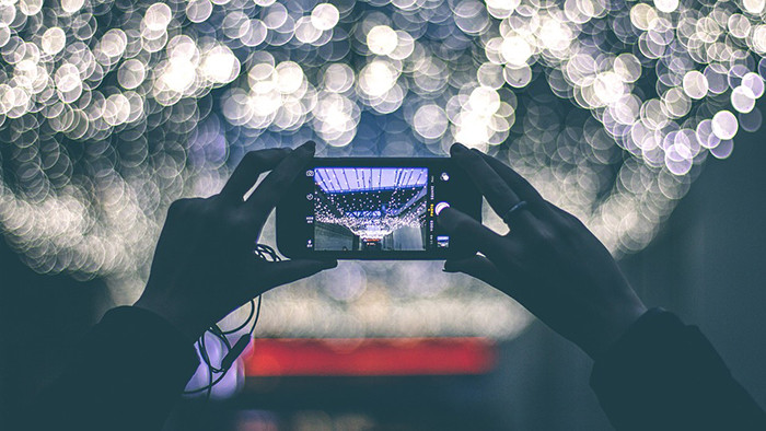 7 причин не покупать флагманские смартфоны