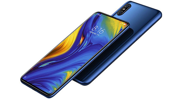 Премьеры недели: от армии смартфонов Motorola до водоплавающего кнопочника