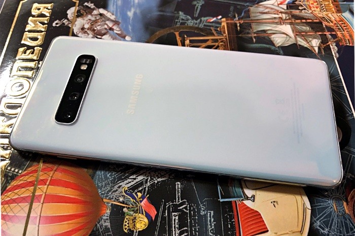 Обзор Samsung Galaxy S10 Plus