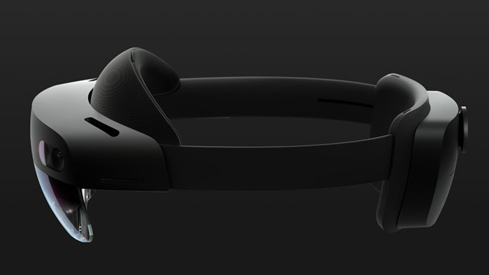 MWC 2019. Шлем Microsoft HoloLens 2 позволяет перемещать виртуальные объекты как реальные