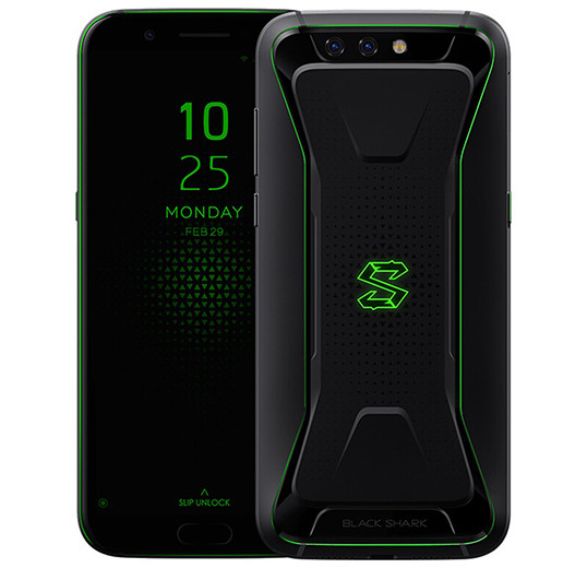 В Россию неожиданно и странно приехал старый игровой смартфон Xiaomi