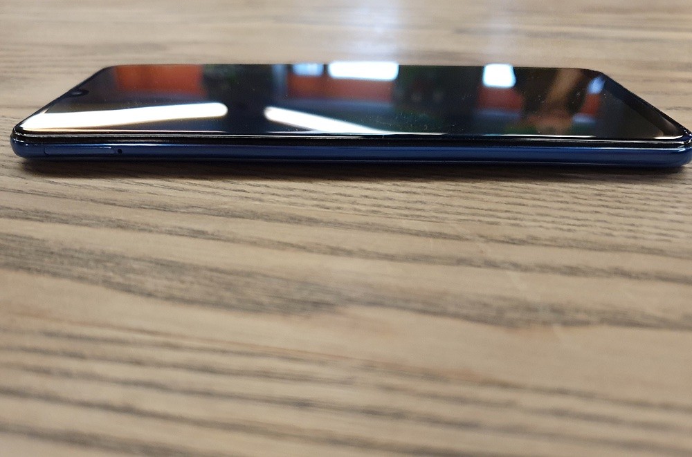 Обзор Galaxy A30: достойный конкурент недорогим смартфонам Xiaomi и Honor фото