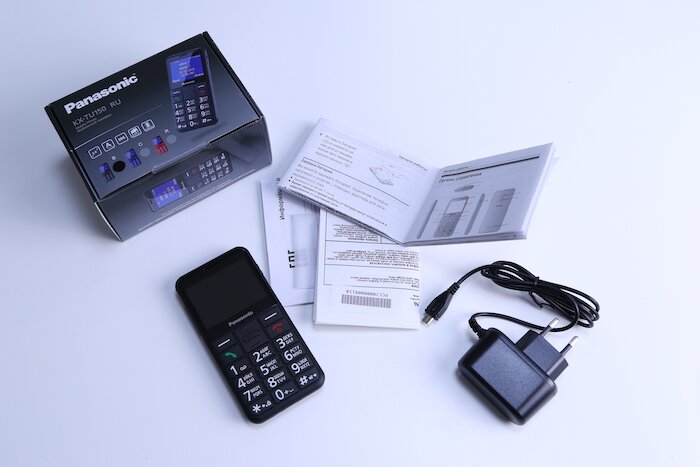 Обзор кнопочного телефона Panasonic KX-TU150