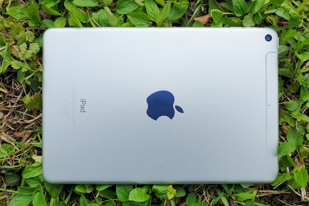 Опыт использования iPad Mini 2019: стоит ли покупать самый маленький планшет от Apple? фото