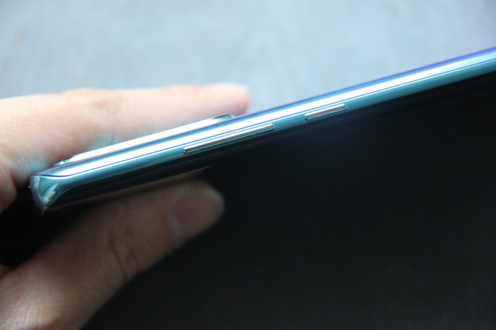 Обзор Huawei P30 Pro: на пути к идеальному смартфону фото