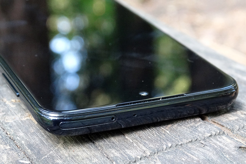 Обзор смартфона Moto G7 Plus: симпатичный смартфон с быстрой зарядкой и стереодинамиками фото