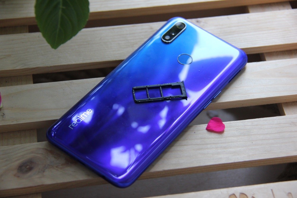 Обзор смартфона realme 3 Pro: недорогой смартфон с интересными возможностями фото