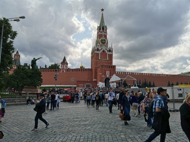 Обзор Honor 20 Pro: мощный камерофон, который хотел стать максимально бюджетным фото