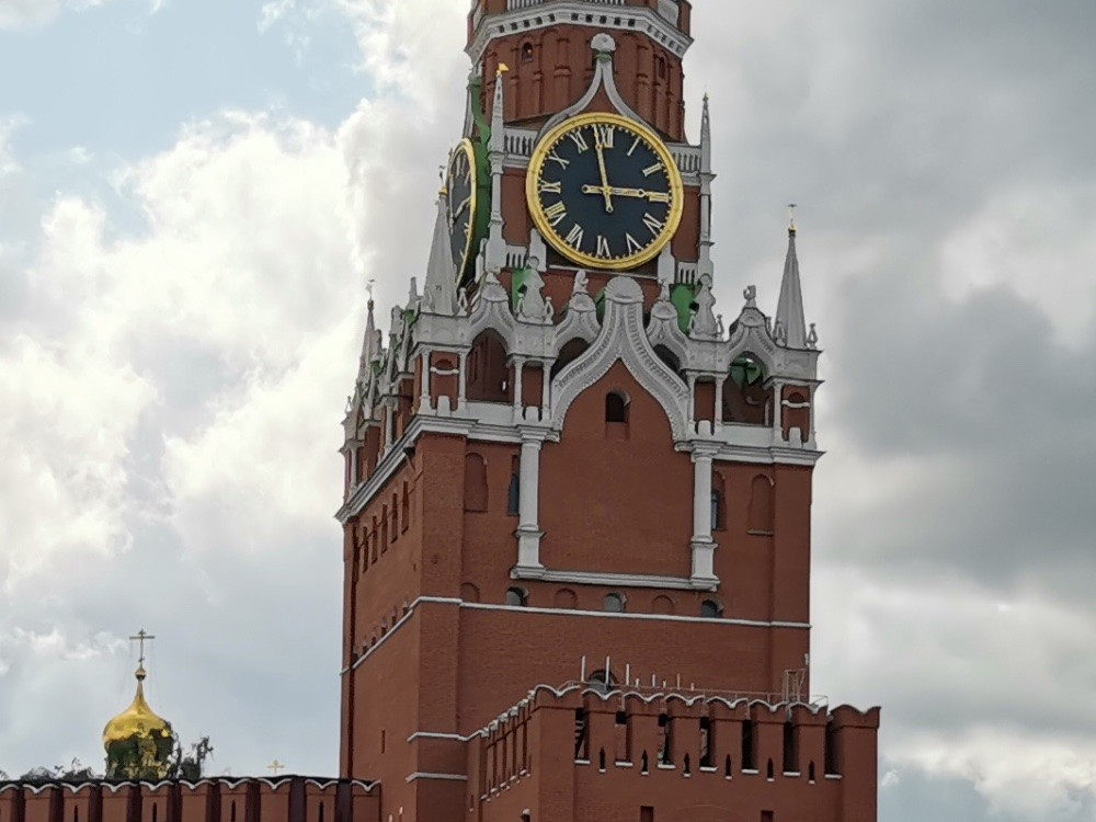 Обзор Honor 20 Pro: мощный камерофон, который хотел стать максимально бюджетным фото