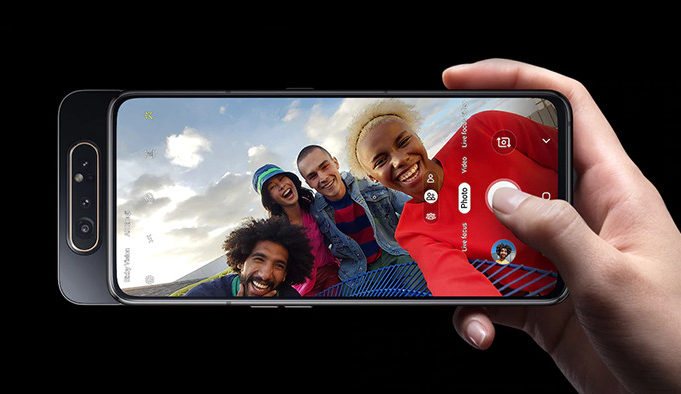 89830В России наконец-то можно купить необычный смартфон Samsung Galaxy A80