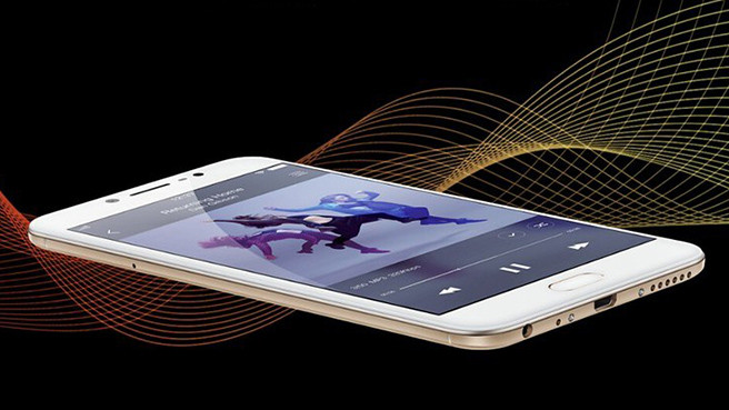 «Самый лучший смартфон»: 10 любимых уловок маркетологов, на которые не надо попадаться картинка Фильтруем маркетинг: как искажают истину производители смартфонов