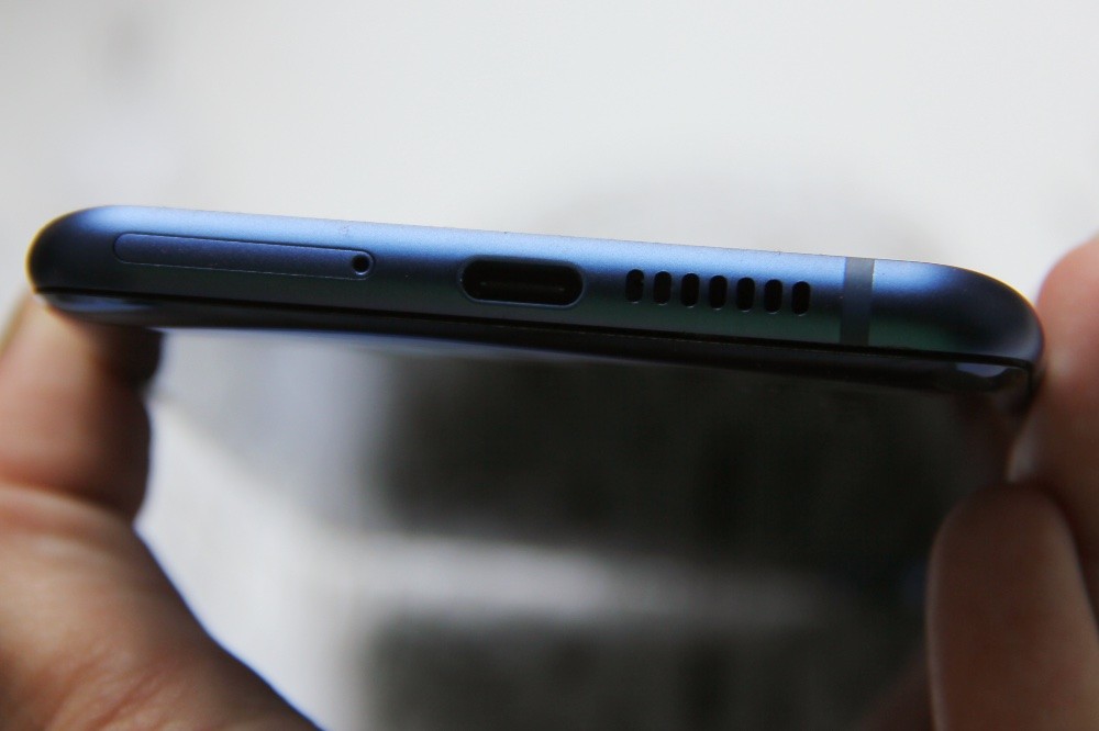 Обзор смартфона ZTE Axon 10 Pro: почти как флагман, но вдвое дешевле фото