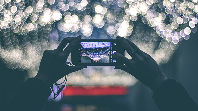 «Самый лучший смартфон»: 10 любимых уловок маркетологов, на которые не надо попадаться картинка Фильтруем маркетинг: как искажают истину производители смартфонов