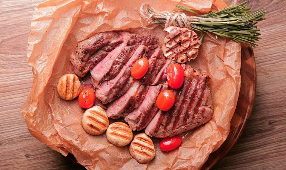 Футуристические технологии в бытовой технике: «танцующий» чайник с подсветкой, умная капсульная кофеварка и другие новинки REDMOND Smart Home