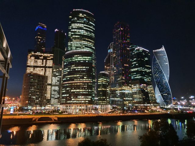 Обзор Samsung Galaxy Note 10 Plus: смартфон с отличной камерой, идеальными изгибами и скрытыми недостатками фото