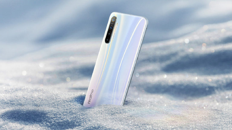 87449Премьера: В Россию приедет первый в мире смартфон с 64-мегапиксельной камерой