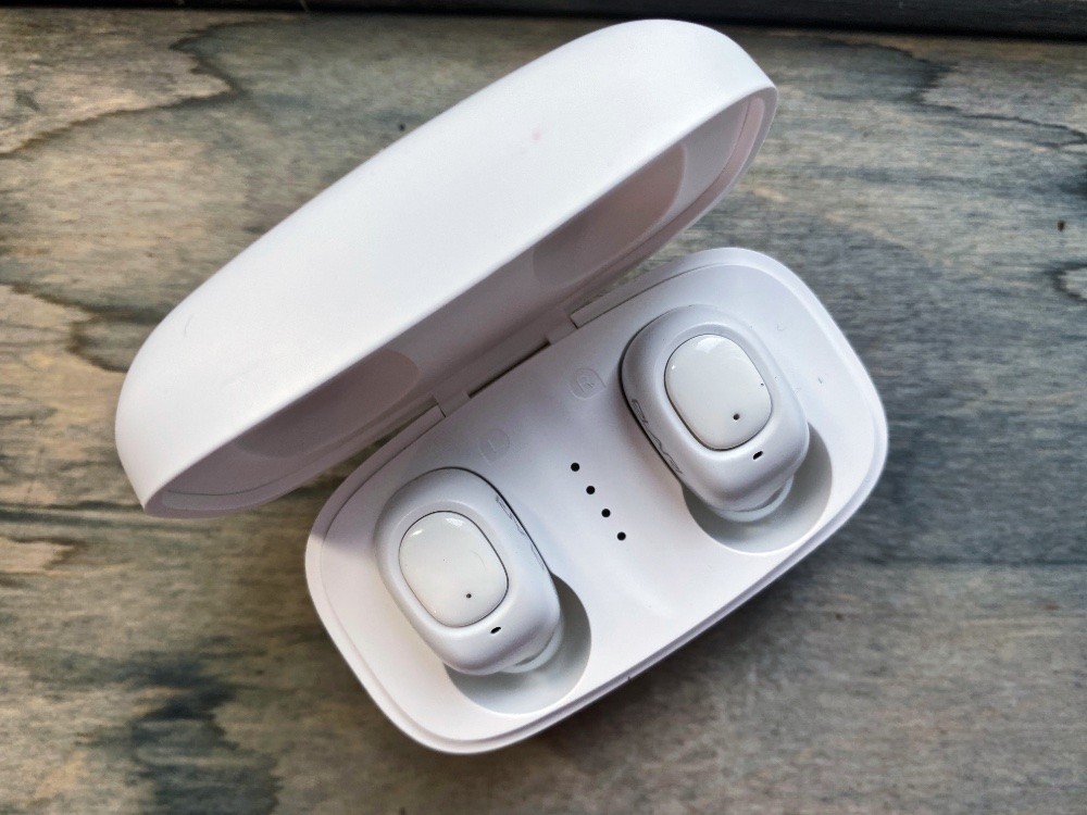 Обзор наушников Elari EarDrops: что могут TWS-наушники за 4 тысячи рублей фото