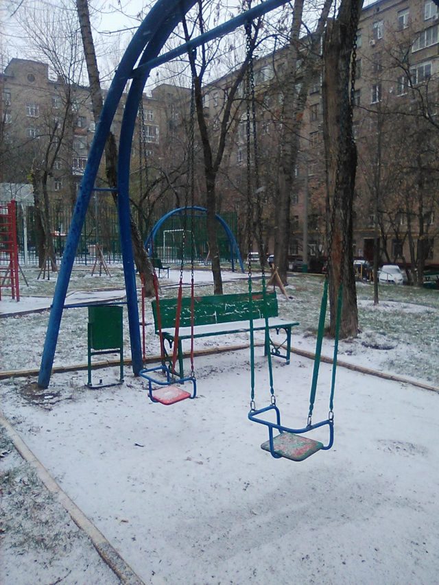 Обзор кнопочного телефона Nokia 2720 Flip: классическая «раскладушка» с функциями смартфона фото