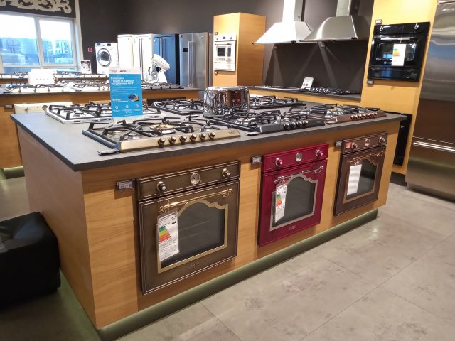 Обзор Moto E6 Plus: недорогой смартфон со съемной батареей фото