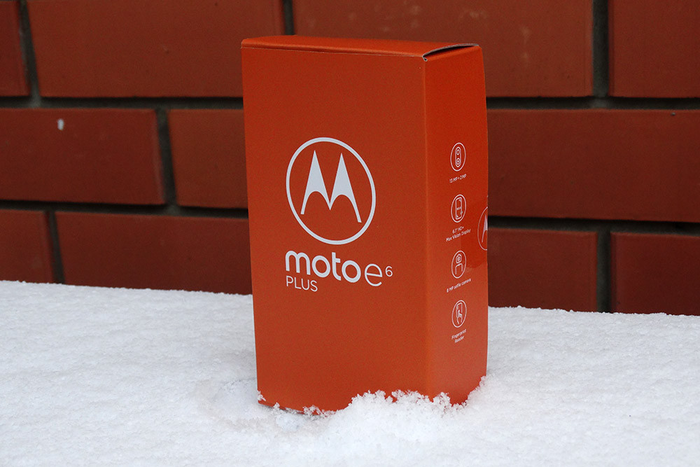 Обзор Moto E6 Plus: недорогой смартфон со съемной батареей