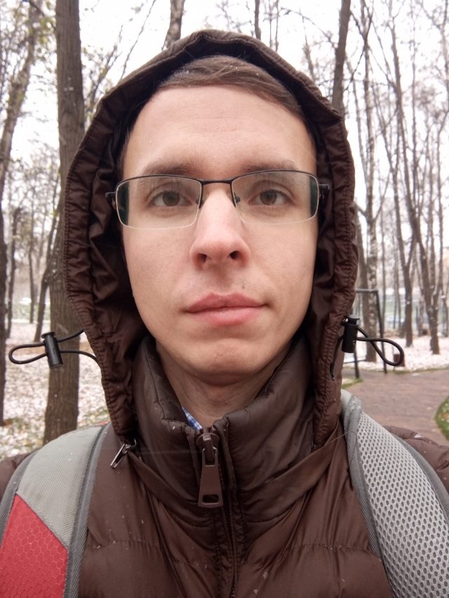 Обзор Moto E6 Plus: недорогой смартфон со съемной батареей