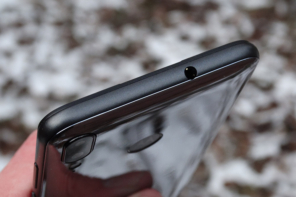 Обзор Moto E6 Plus: недорогой смартфон со съемной батареей фото