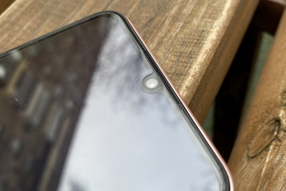 Обзор Vivo V17: яркий смартфон с отличной камерой и другими сюрпризами фото