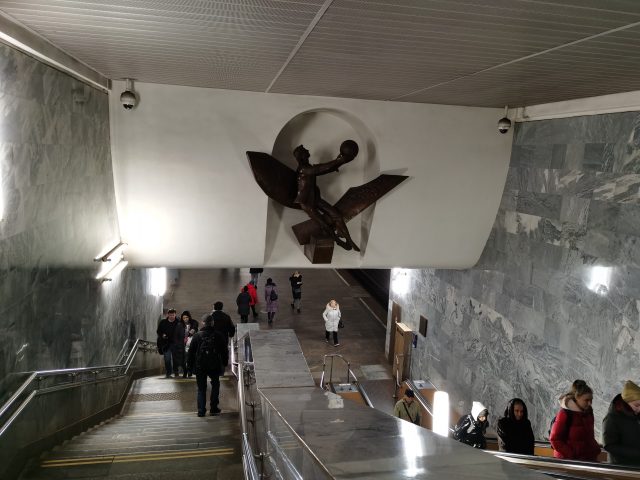 Обзор Huawei Mate 30 Pro: первый смартфон без сервисов Google фото