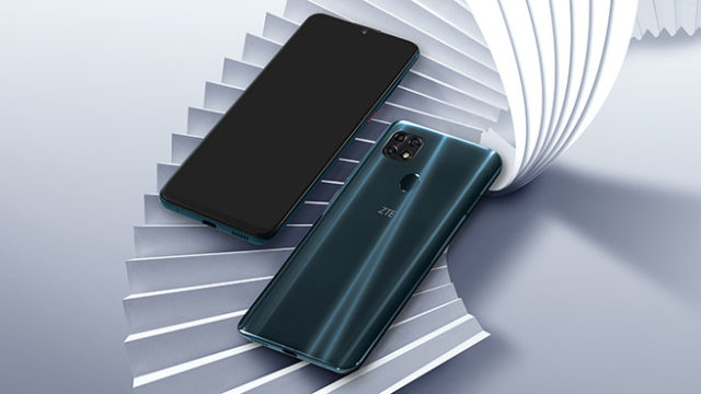 91079Премьера: ZTE привезла в Россию смартфон за 12 тысяч рублей с большим экраном, NFC и аккумулятором на 5000 мАч