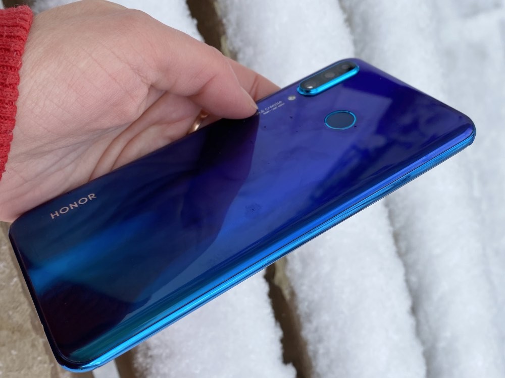 Как выбрать смартфон? 7 вещей, о которых вас «забудут» предупредить в магазине картинка Как выбрать смартфон? 7 вещей, о которых вас «забудут» предупредить в магазине фото