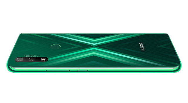 61360В Россию приехала новая версия недорогого смартфона Honor 9X. И она очень симпатичная