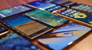 Пора менять смартфон: что купить в 2020 году вместо лучших моделей прежних лет