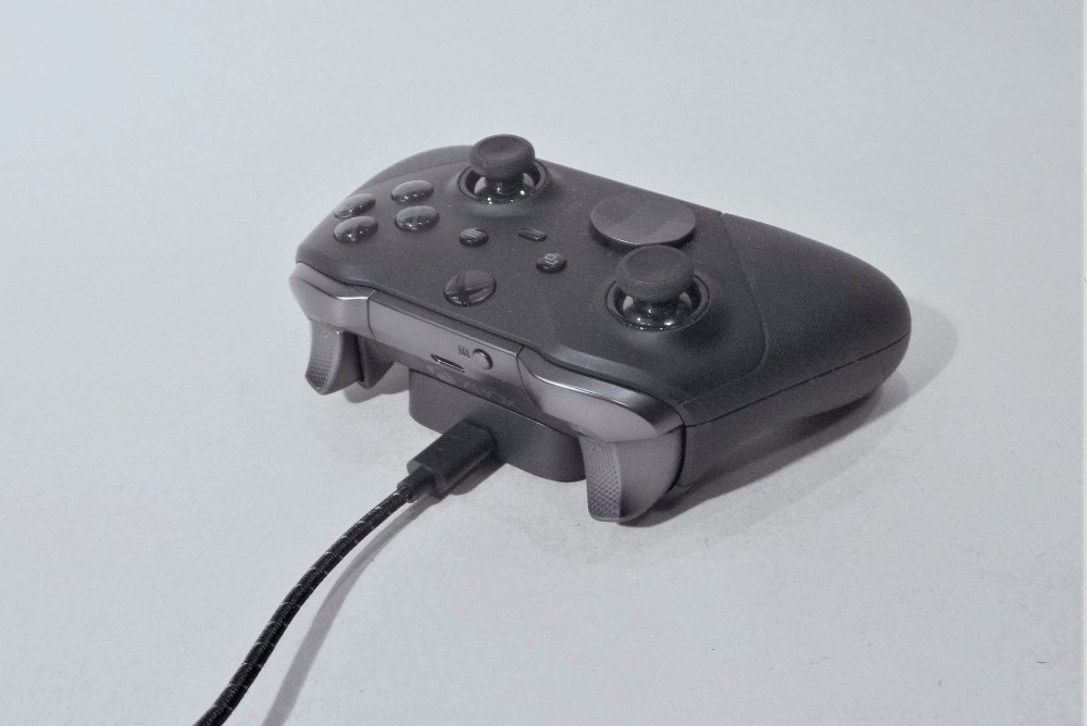 Обзор Xbox Controller Elite Series 2: Новая версия самого дорогого геймпада от Microsoft фото