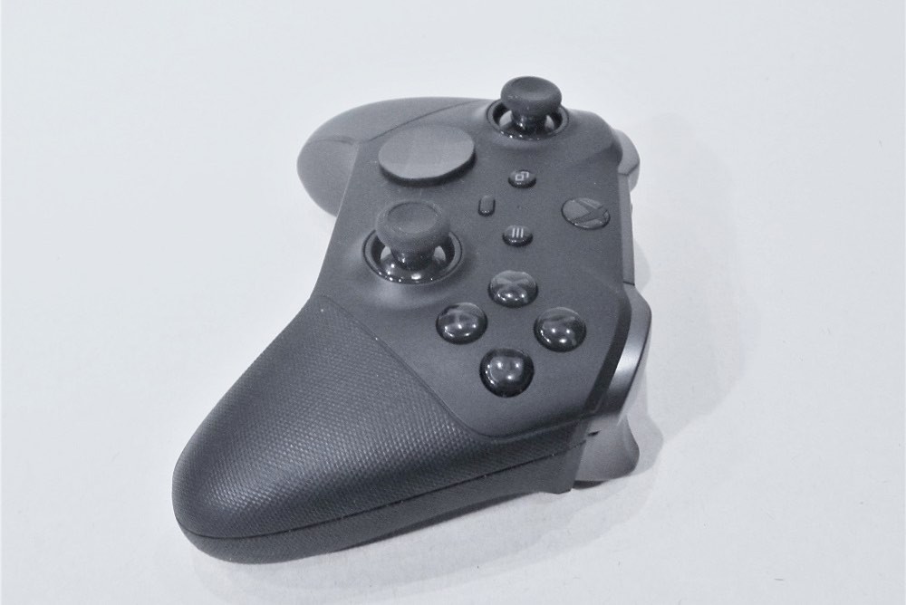 Обзор Xbox Controller Elite Series 2: Новая версия самого дорогого геймпада от Microsoft фото
