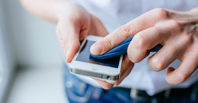 Коронавирус и смартфоны: 7 правил, которые помогут не подхватить заразу «благодаря» вашему гаджету