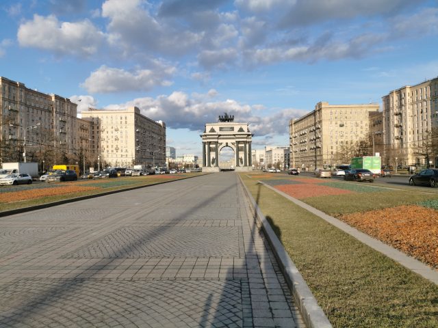 Какой смартфон снимает лучше: сравниваем Samsung Galaxy S20 Ultra с Huawei P30 Pro и Mi Note 10 фото