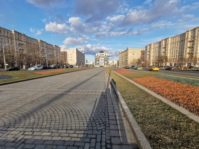 Какой смартфон снимает лучше: сравниваем Samsung Galaxy S20 Ultra с Huawei P30 Pro и Mi Note 10 фото