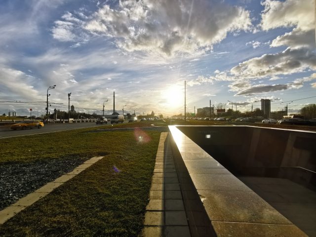 Какой смартфон снимает лучше: сравниваем Samsung Galaxy S20 Ultra с Huawei P30 Pro и Mi Note 10 фото